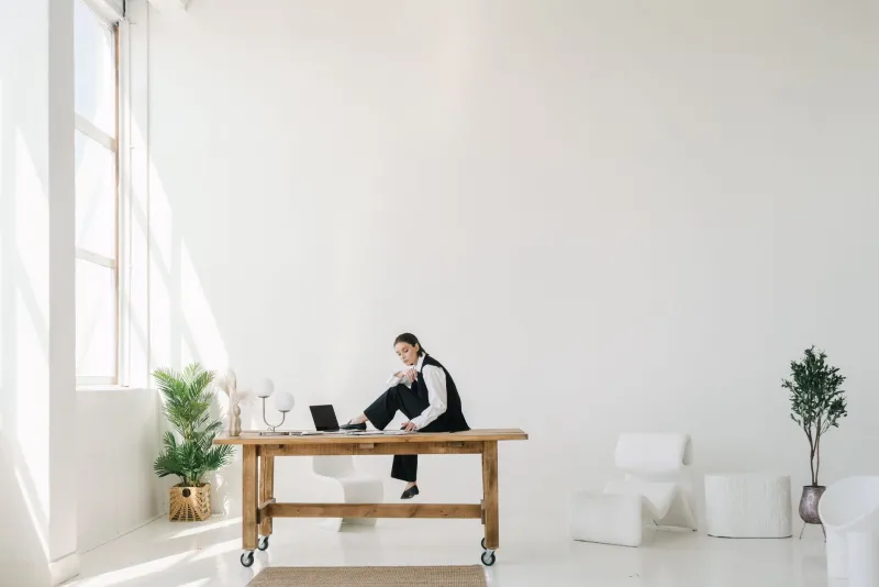 Specialista o Generalista? Come i Creativi Digitali Trovano il Loro Equilibrio Senza Rinunciare alla Libertà